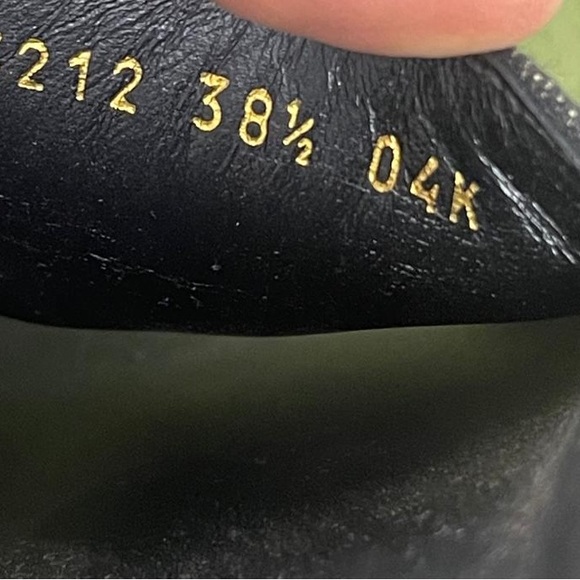 Gucci sandals 🩴 used only for photo shoots - Picture 2 of 5